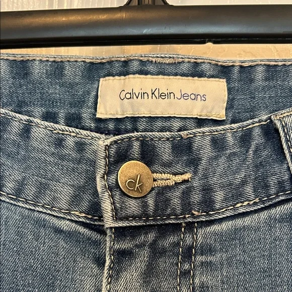 Men’s Calvin Klein Straight Leg Jeans - Picture 2 of 10